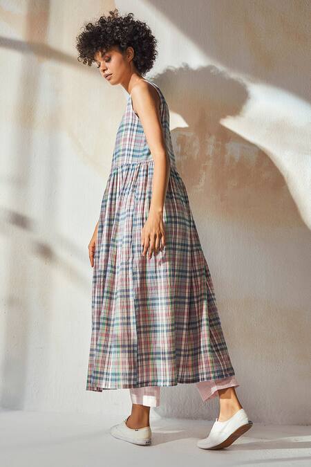 Buy_Kharakapas_Multi Color Mulmul Checkered Boat Neck Tunic And Trouser Set_Online_at_Aza_Fashions