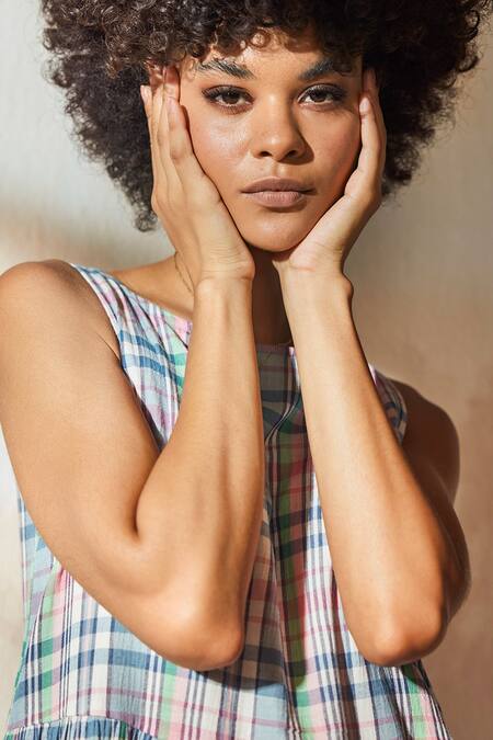 Shop_Kharakapas_Multi Color Mulmul Checkered Boat Neck Tunic And Trouser Set_Online_at_Aza_Fashions