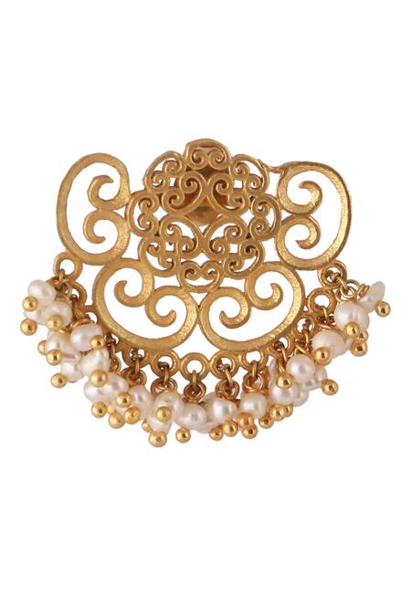 Buy ZARIIN Gold Plated Pearls Cutwork Jewellery Set Gift Box Online at Aza Fashions Buy_ZARIIN_Gold Plated Pearls Cutwork Jewellery Set Gift Box _Online_at_Aza_Fashions