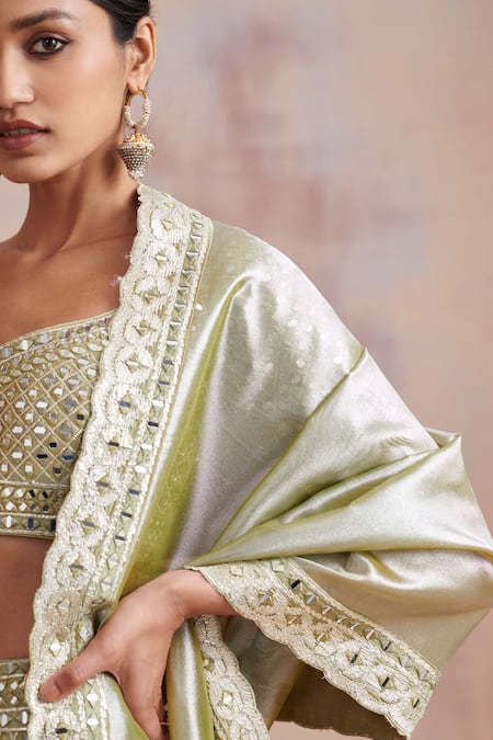 SUHINO Green Organza, Slub Silk Mirror , Resham Leaf Neck Bridal Lehenga Set Online at Aza Fashions SUHINO_Green Organza, Slub Silk Mirror , Resham Leaf Neck Bridal Lehenga Set _Online_at_Aza_Fashions