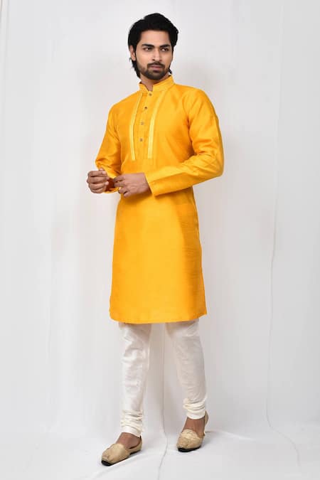 Aryavir Malhotra Mandarin Collar Kurta Set 