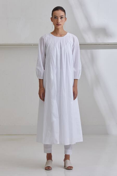 The Summer House White Organic Cotton Round Telupu Panelled Dress Online at Aza Fashions The Summer House_White Organic Cotton Round Telupu Panelled Dress _Online_at_Aza_Fashions