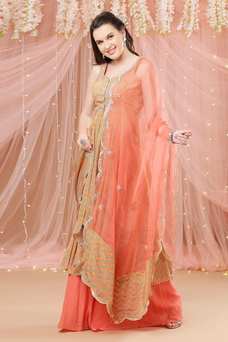 Buy_Aayushi Maniar_Peach Organza, Crepe Silk Chevron Print, Zardozi Work Jewel Kurta Gharara Set_Online_at_Aza_Fashions