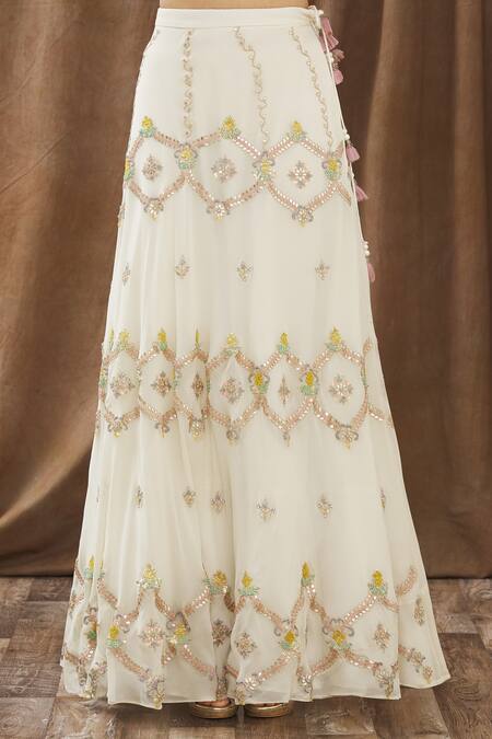 Shop_Gaurav Katta_Beige Georgette Bandhani Print, Pearl, Sequin And Beads, Embroidered Lehenga Set _Online_at_Aza_Fashions