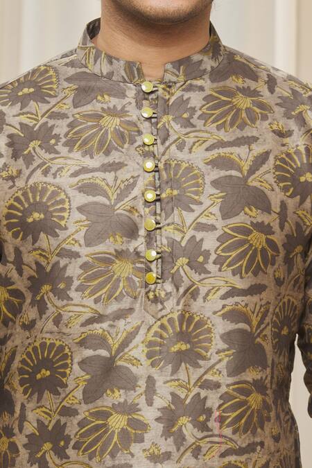 Gaurav Katta_Green Chanderi Printed Floral Kurta _at_Aza_Fashions