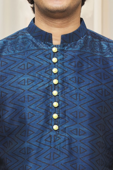 Gaurav Katta Blue Chanderi Printed Geometric Kurta at Aza Fashions Gaurav Katta_Blue Chanderi Printed Geometric Kurta _at_Aza_Fashions