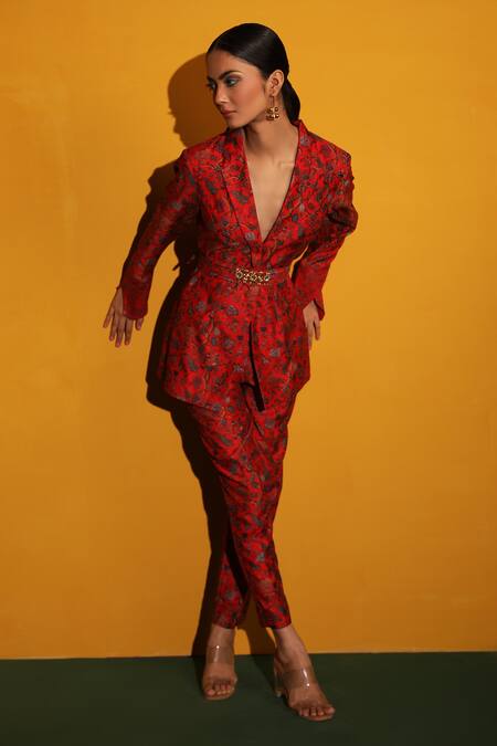 Miku Kumar_Red Chanderi Silk Floral Print Collared Neck Jacket And Pant Set_Online_at_Aza_Fashions