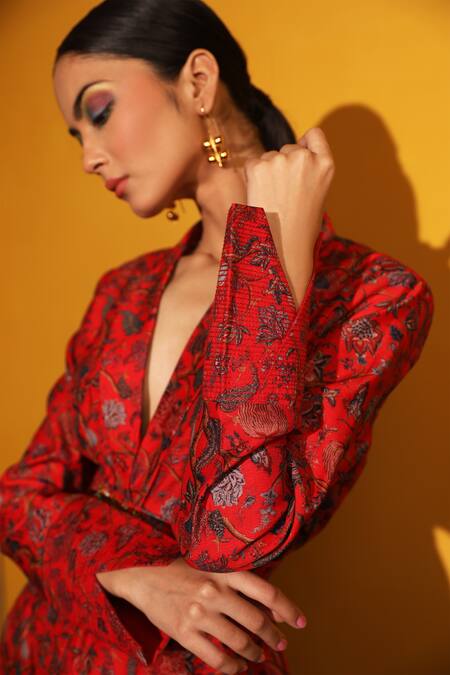 Miku Kumar_Red Chanderi Silk Floral Print Collared Neck Jacket And Pant Set_at_Aza_Fashions