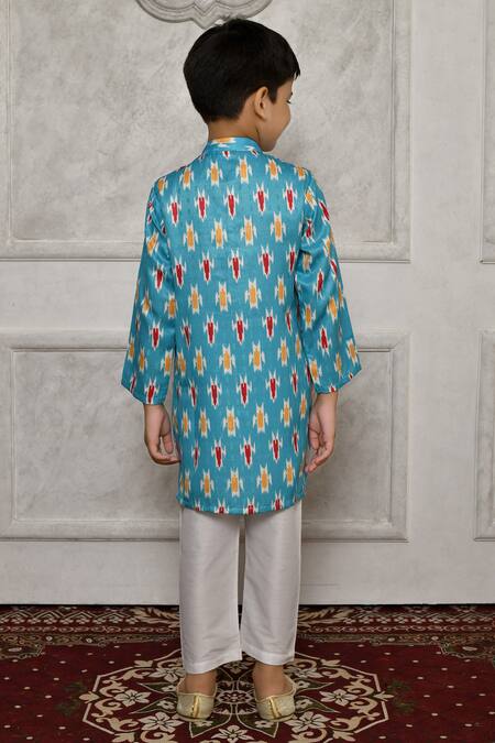 Shop_Petite Pomme_White Silk Geometric Print Kurta Set_at_Aza_Fashions