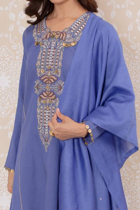 Buy Inej Blue Chanderi Floral, Sequin Dupatta Online at Aza Fashions Buy_Inej_Blue Chanderi Floral, Sequin Dupatta_Online_at_Aza_Fashions