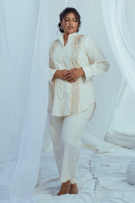 Latha Puttanna White Hand Woven Cotton Floral Motifs Anishka Shirt