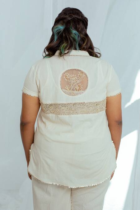 Shop Latha Puttanna White Hand Woven Cotton Collared Neck Asvi Top at Aza Fashions Shop_Latha Puttanna_White Hand Woven Cotton Collared Neck Asvi Top _at_Aza_Fashions