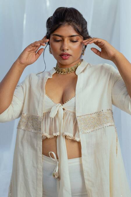 Buy Latha Puttanna White Hand Woven Cotton Floral Motifs Kavery Coat Online at Aza Fashions Buy_Latha Puttanna_White Hand Woven Cotton Floral Motifs Kavery Coat _Online_at_Aza_Fashions