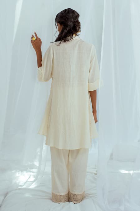 Shop Latha Puttanna White Hand Woven Cotton Floral Motifs Chetna Coat at Aza Fashions Shop_Latha Puttanna_White Hand Woven Cotton Floral Motifs Chetna Coat _at_Aza_Fashions