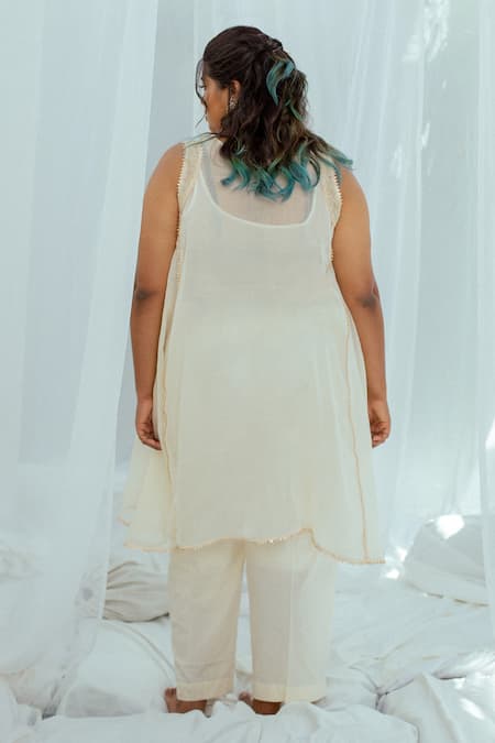 Shop Latha Puttanna White Hand Woven Cotton Floral Motifs U Neck Dipa Tunic at Aza Fashions Shop_Latha Puttanna_White Hand Woven Cotton Floral Motifs U Neck Dipa Tunic _at_Aza_Fashions