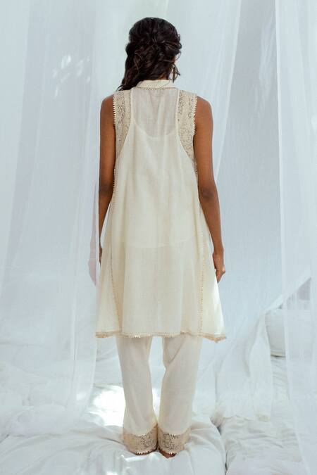 Shop Latha Puttanna White Hand Woven Cotton Floral Motifs Mandarin Collar Jivika Tunic at Aza Fashions Shop_Latha Puttanna_White Hand Woven Cotton Floral Motifs Mandarin Collar Jivika Tunic _at_Aza_Fashions