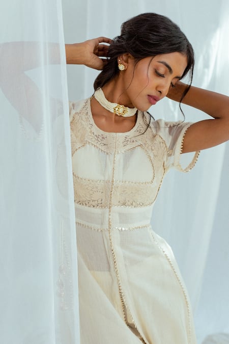 Buy Latha Puttanna White Hand Woven Cotton Floral Motifs Round Jeevika Tunic Online at Aza Fashions Buy_Latha Puttanna_White Hand Woven Cotton Floral Motifs Round Jeevika Tunic _Online_at_Aza_Fashions