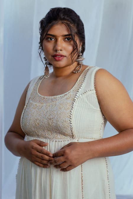 Shop Latha Puttanna White Hand Woven Cotton Floral Motifs Round Rutvi Tunic Online at Aza Fashions Shop_Latha Puttanna_White Hand Woven Cotton Floral Motifs Round Rutvi Tunic _Online_at_Aza_Fashions