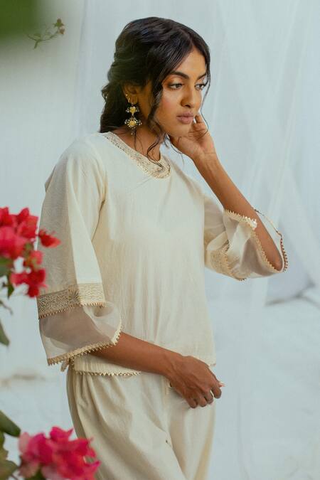 Shop Latha Puttanna White Hand Woven Cotton Floral Motifs Round Samarya Top Online at Aza Fashions Shop_Latha Puttanna_White Hand Woven Cotton Floral Motifs Round Samarya Top _Online_at_Aza_Fashions