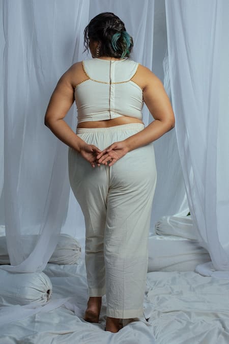 Shop Latha Puttanna White Hand Woven Cotton Floral Motifs Round Eksha Blouse at Aza Fashions Shop_Latha Puttanna_White Hand Woven Cotton Floral Motifs Round Eksha Blouse _at_Aza_Fashions