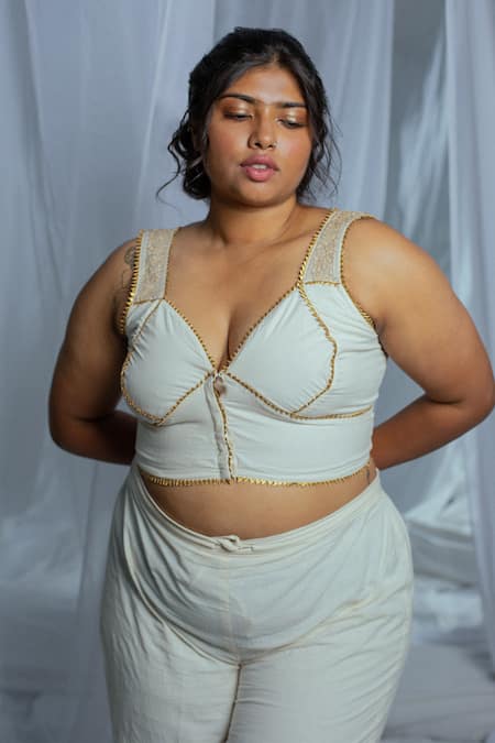 Latha Puttanna_White Hand Woven Cotton Embroidered Floral Motifs Plunge V Neck Eshitha Blouse _Online_at_Aza_Fashions