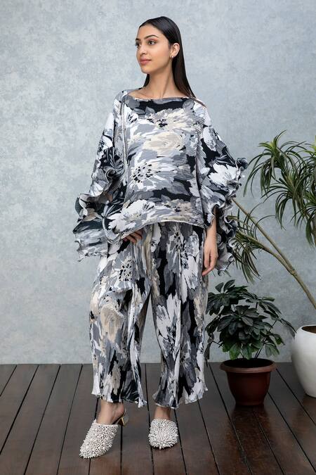 Buy_Rhe-Ana_Grey Pleated Floral Print Boat Neck Gia Cape And Pant Set _Online_at_Aza_Fashions