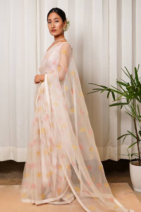 Shiori White Chanderi, Silk Organza Bougainvillea Print Saree Online at Aza Fashions Shiori_White Chanderi, Silk Organza Bougainvillea Print Saree_Online_at_Aza_Fashions