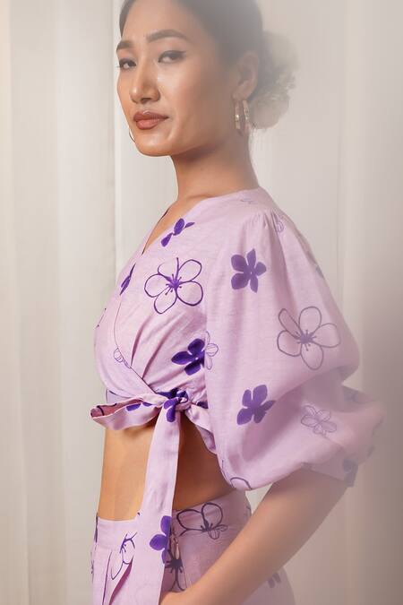 Buy Shiori Purple Slub Chanderi Floral Motifs V Neck Garden Print Crop Top Online at Aza Fashions Buy_Shiori_Purple Slub Chanderi Floral Motifs V Neck Garden Print Crop Top_Online_at_Aza_Fashions