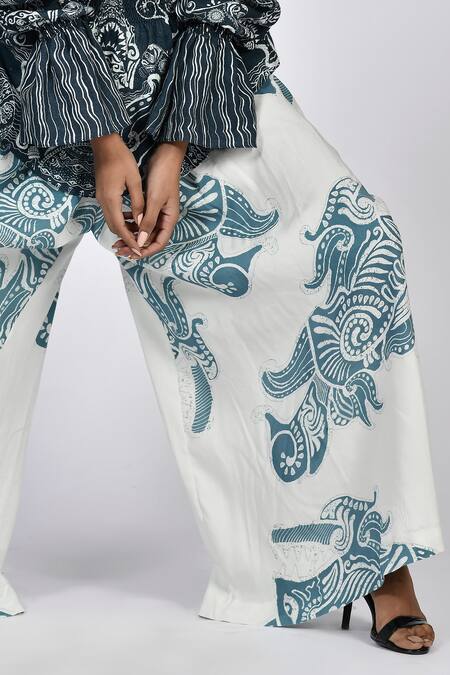 Alpona Designs By Soham Acharya White Rayon Cotton Ocean Print Culottes Online at Aza Fashions Alpona Designs By Soham Acharya_White Rayon Cotton Ocean Print Culottes _Online_at_Aza_Fashions