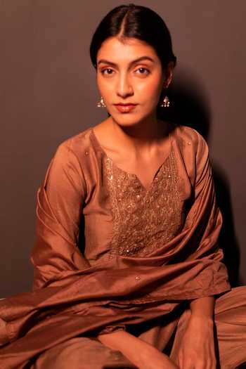 Shop_Sunoh Studio_Beige Viscose Myra Hand Embroidered Kurta Set_Online_at_Aza_Fashions