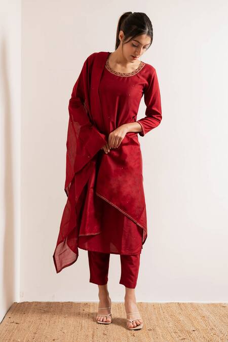 Buy Sunoh Studio Viscose Chirmi Hand Embroidered Kurta Set Online at Aza Fashions Buy_Sunoh Studio_Viscose Chirmi Hand Embroidered Kurta Set_Online_at_Aza_Fashions