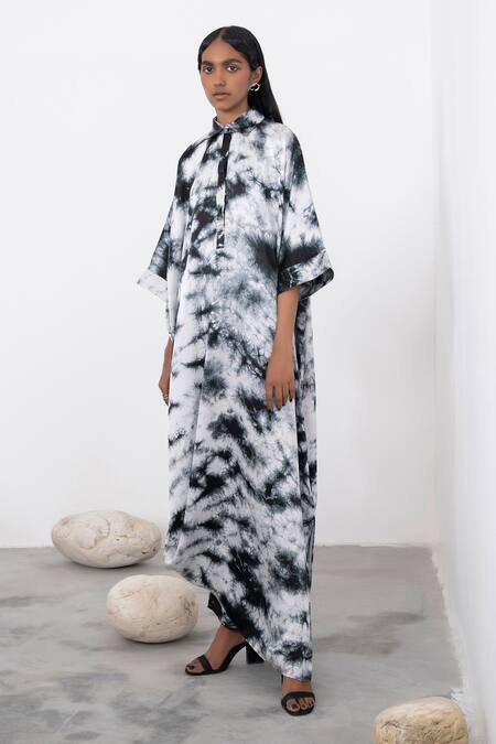 Corpora Studio_Black Satin Collared Neck Kaftan Style Dress _Online_at_Aza_Fashions