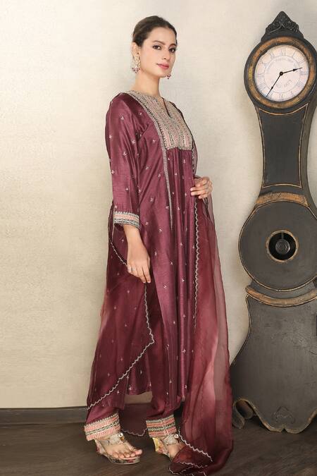 Falguni.Foram_Maroon Kurta , Pant And Dupatta Organza Thread Embroidered Set _Online_at_Aza_Fashions