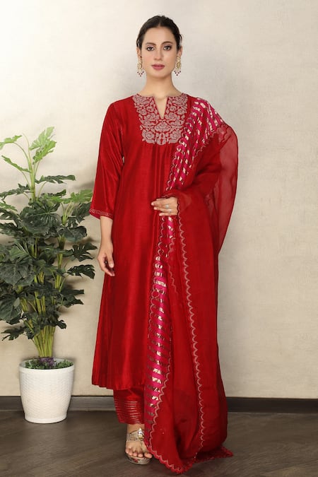 Falguni.Foram Placement Embroidered Anarkali Pant Set 