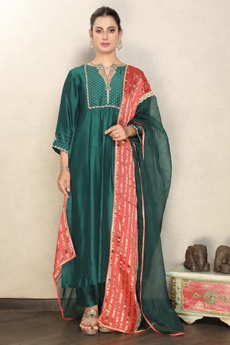 Falguni.Foram Gathered Kurta Pant Set 