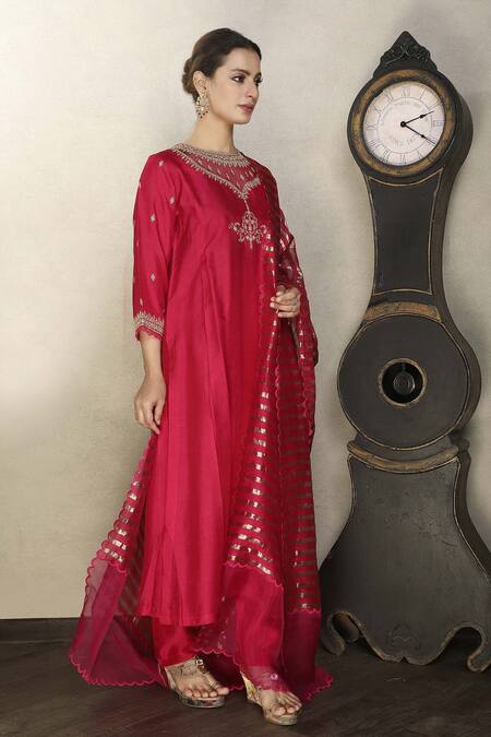 Falguni.Foram_Pink Kurta And Pant Viscose & Dupatta Organza And Placement Embroidered Set _Online_at_Aza_Fashions