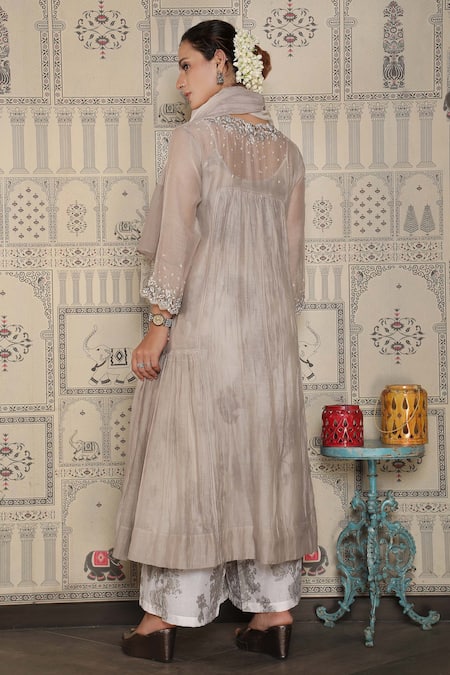 Falguni.Foram Chanderi Silk Kurta Pant Set 