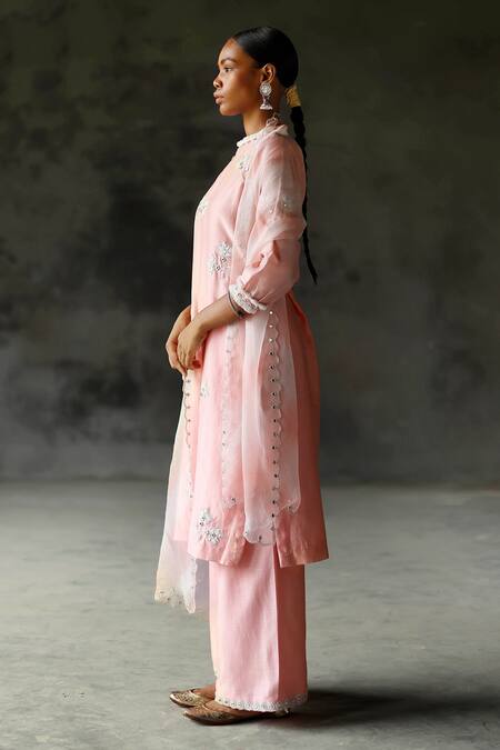 Shikha Mehta_Pink Chanderi Silk Floral, Mirrorwork Round Saveri Kurta Set_Online_at_Aza_Fashions