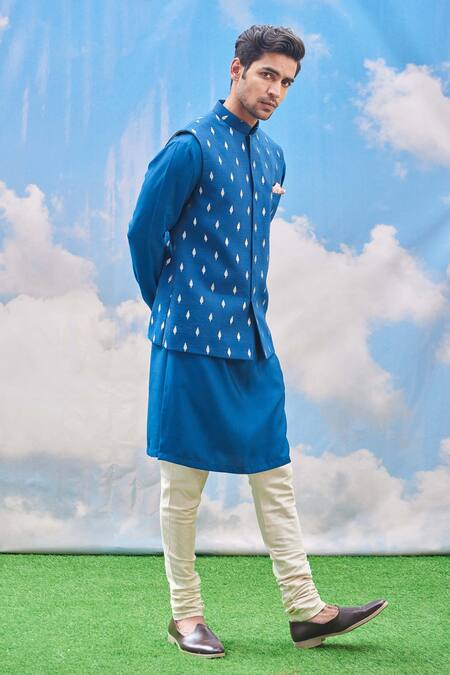 Tisa - Men_Blue Silk Viscose Blend Leaf Woven Bundi And Kurta Set_Online_at_Aza_Fashions