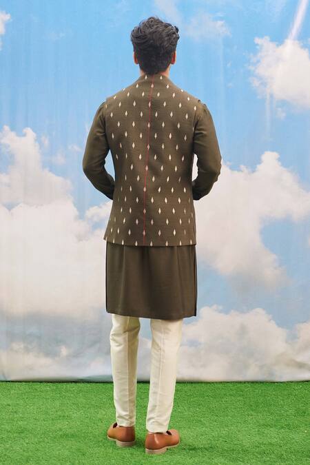 Shop_Tisa - Men_Green Silk Viscose Blend Woven Leaf Bundi And Kurta Set_at_Aza_Fashions