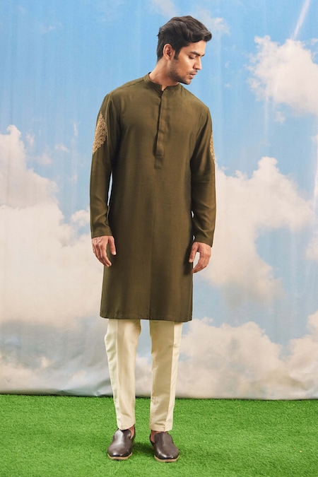 Tisa - Men Green Silk Viscose Blend Embroidered Leaf Sleeve Kurta Set 