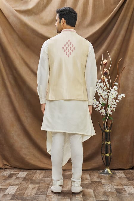 Shop_Vivek Karunakaran_Beige Poly Raw Silk Embroidered Thread Work Floral Bundi _at_Aza_Fashions