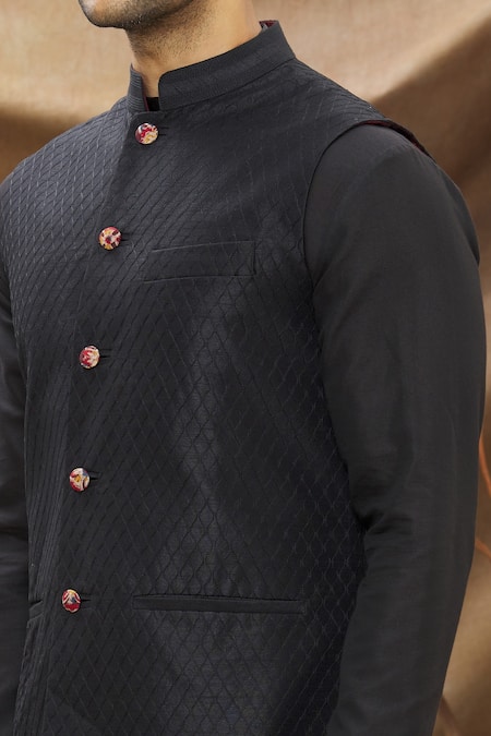 Vivek Karunakaran_Black Poly Raw Silk Thread Work Jaal Embroidered Bundi _at_Aza_Fashions