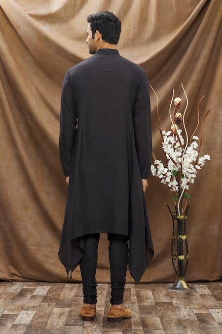 Shop_Vivek Karunakaran_Black Spun Cotton Handkerchief Hem Kurta Set _at_Aza_Fashions