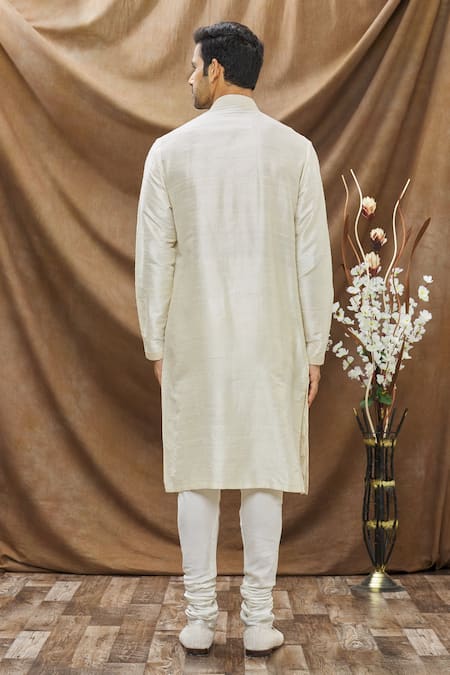 Shop_Vivek Karunakaran_White Raw Silk Embroidered Thread Work Floral Kurta _at_Aza_Fashions