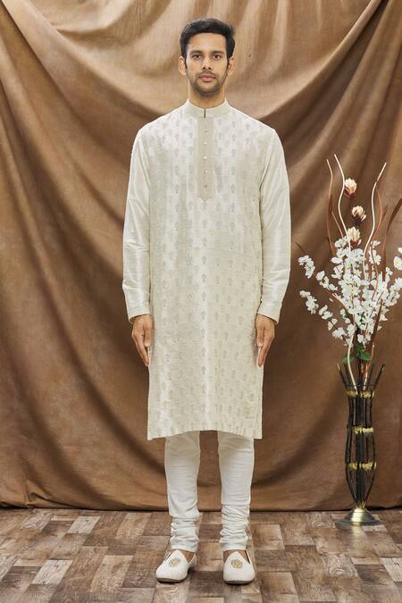 Shop_Vivek Karunakaran_White Raw Silk Embroidered Thread Work Floral Kurta _Online_at_Aza_Fashions