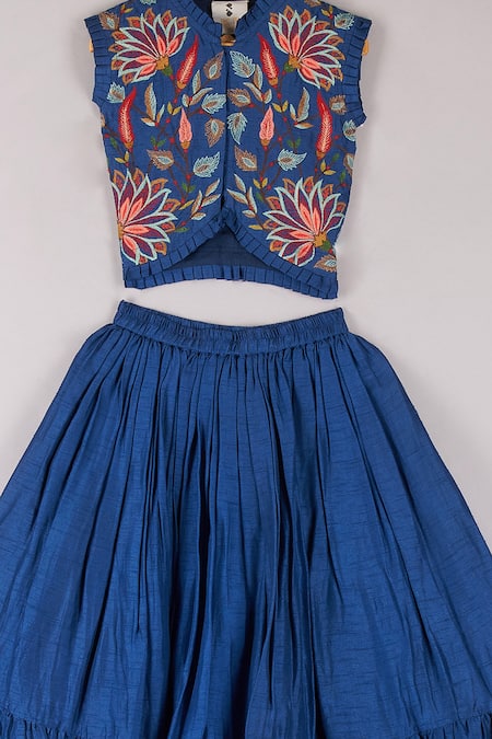 P & S CO_Blue Silk Embroidery Lotus Thread Work Choli And Lehenga Set _Online_at_Aza_Fashions