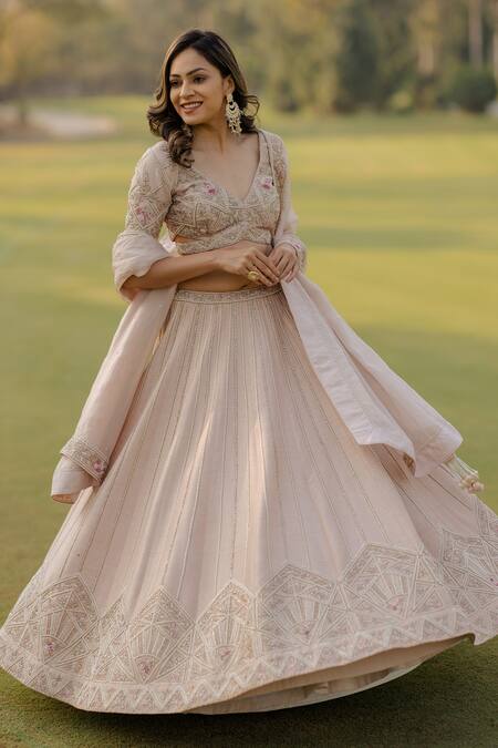 Anupraas By Nishant And Rahul_Peach Organza, Bamberg Silk Cutdana, Geometric Embroidered Bridal Lehenga Set _Online_at_Aza_Fashions