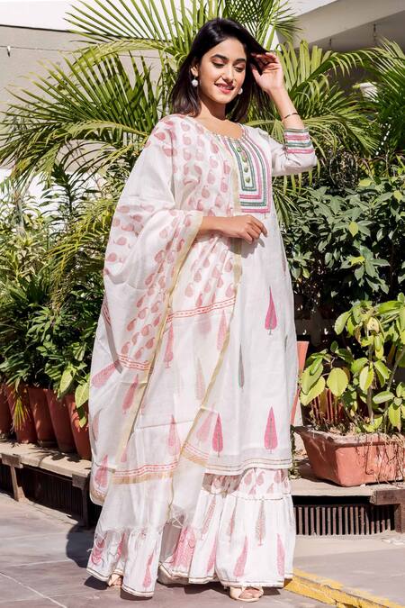 Missprint_White Cotton, Chanderi Gota Work, Hand Block Print Round Kurta Sharara Set _Online_at_Aza_Fashions