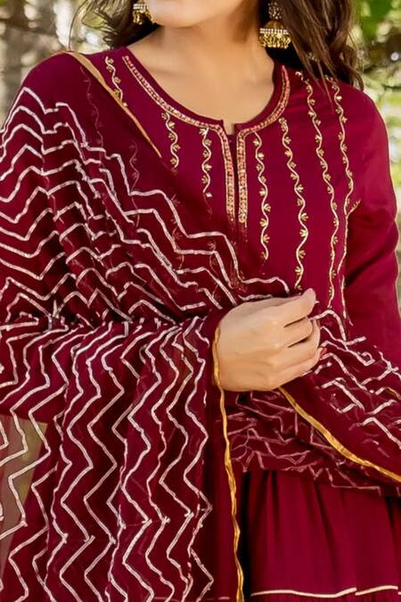 Buy Missprint Maroon Cotton, Chiffon Gota Work Round Embroidered Tiered Anarkali With Dupatta Online at Aza Fashions Buy_Missprint_Maroon Cotton, Chiffon Gota Work Round Embroidered Tiered Anarkali With Dupatta _Online_at_Aza_Fashions